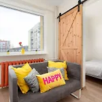 Seaside In Near Ergo Arena By Renters Διαμέρισμα *