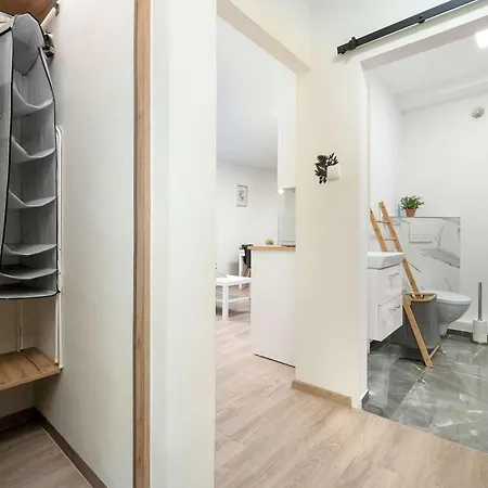 Seaside In Near Ergo Arena By Renters Διαμέρισμα Σόποτ